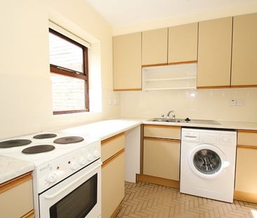 Mount Hermon Road, Woking - Photo 2