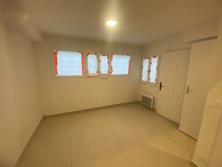 Location appartement 1 pièce, 12.80m², Le Bourget - Photo 2