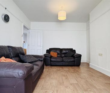4 bedroom terraced house to rent - Photo 1