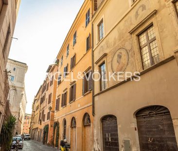Ampio bilocale con terrazza a pochi passi da Campo dei Fiori - Photo 2