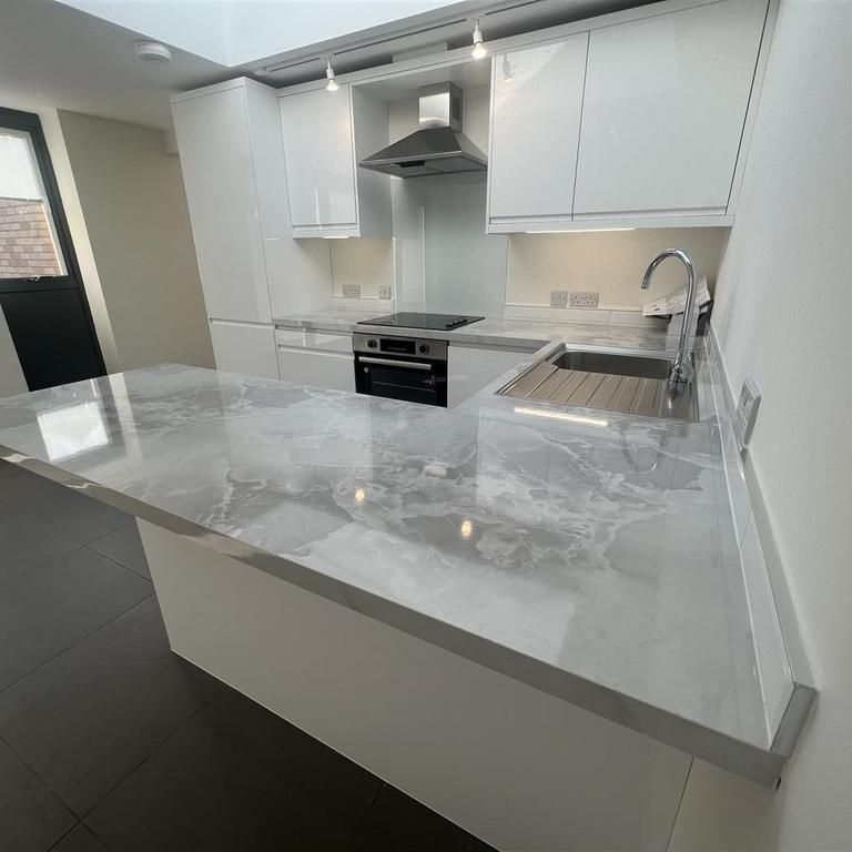 1 bedroom flat to rent - Photo 1