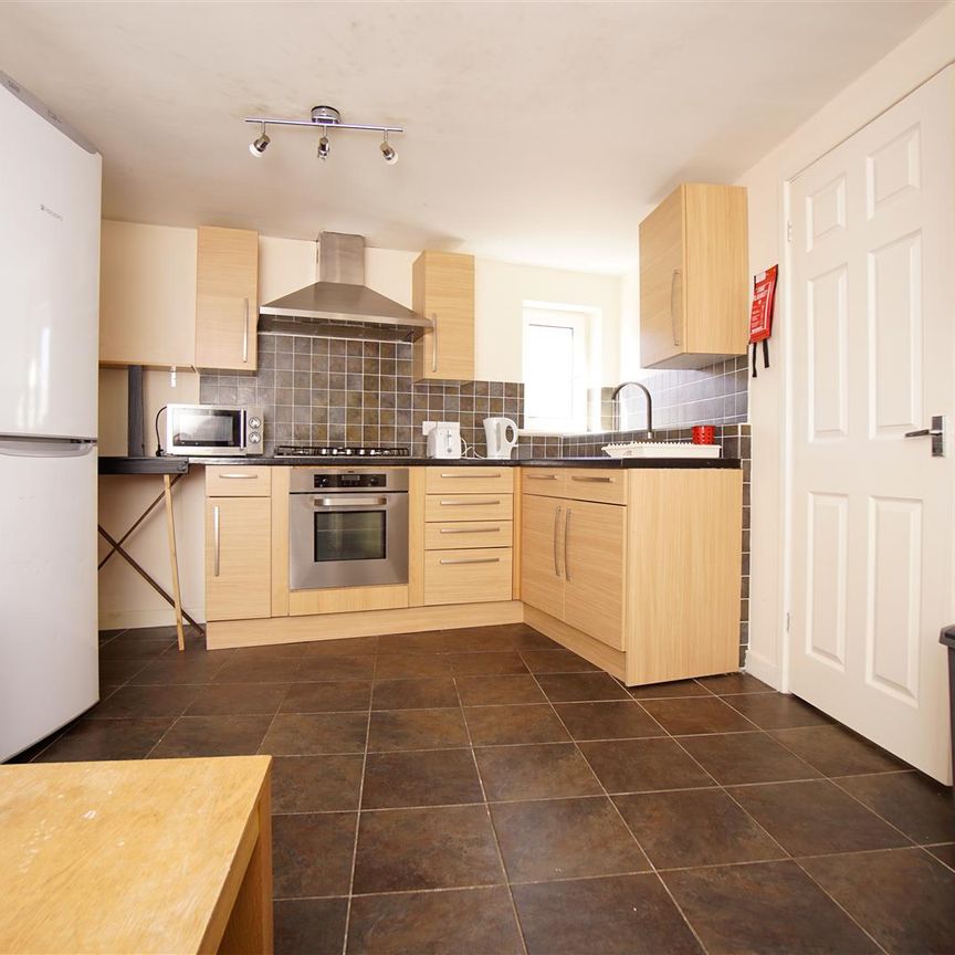 Addison Road - Flat 1, Plymouth - Photo 1