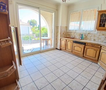 Location Appartement 5 pièces 126m² BEZIERS 34500 - Photo 4