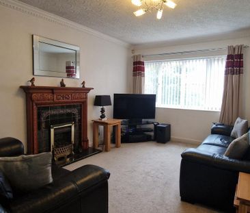 2 bedroom detached bungalow to rent - Photo 2