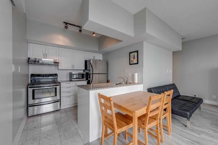 For Lease - 230 Queens Quay Unit# 2320, Toronto, Ontario - Photo 4