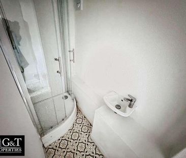 Greenlawns, St. Marks Road, Tipton, DY4 - Photo 4