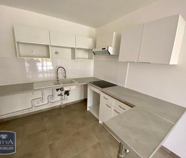 Location Appartement 2 pièces 47m² TOULON 83200 - Photo 3