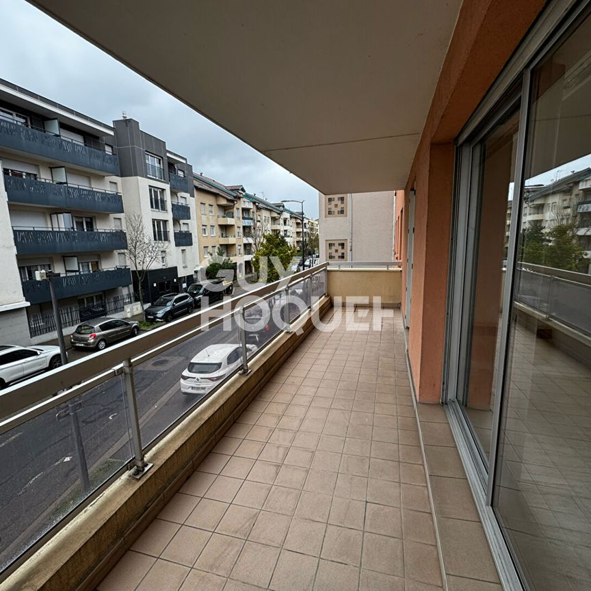 appartement T3 à louer meublé DECINES CENTRE - Photo 1