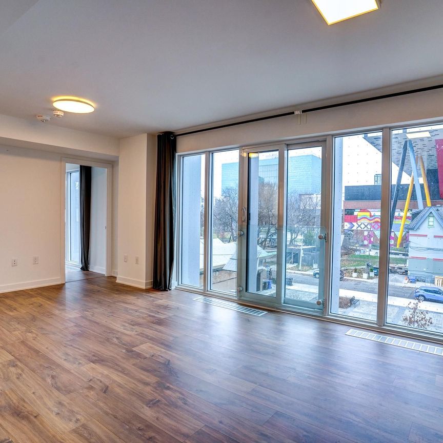 For Lease - 50 McCaul Street Unit# 404, Toronto, Ontario - Photo 1
