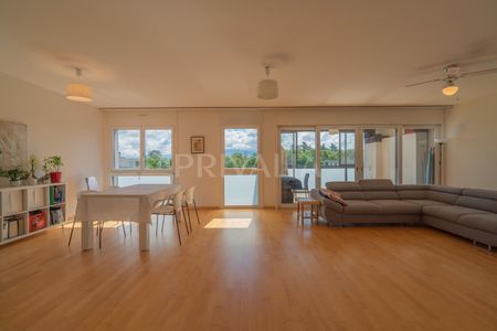 Beautiful apartment of 154 m2 with balcony and winter garden - Photo 4