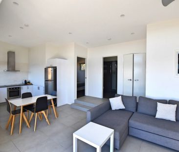 Modern 2 Bedroom Granny Flat in Prime Tascott Location - Photo 2