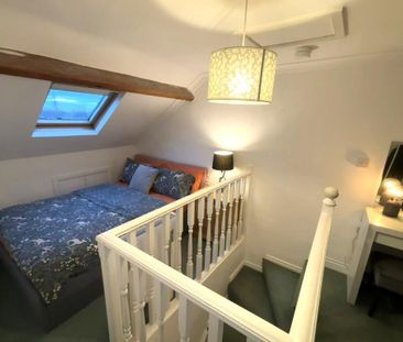 2 bedroom terraced house to rent - Photo 4