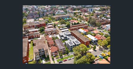 Modern Studio Apartment Available in the heart of Randwick - Photo 4