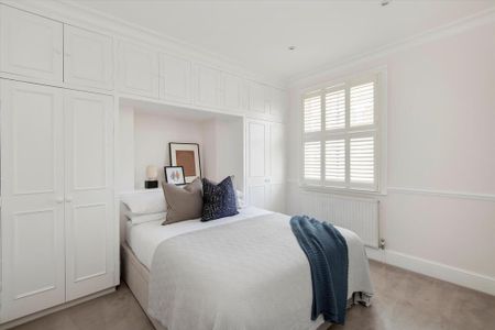 3 bedroom flat to rent - Photo 2