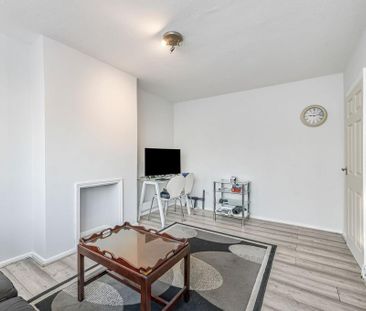 2 bedroom property to rent - Photo 2