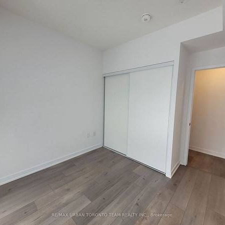 Jane St. & Hwy 7 Beautiful 1Bdrm +Den Near Entertainment Open Concept - Photo 4