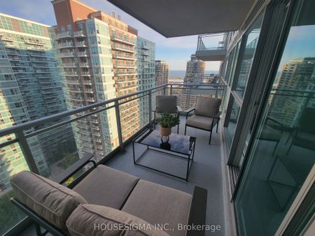 Vibe at Liberty Village Lofts - Photo 5