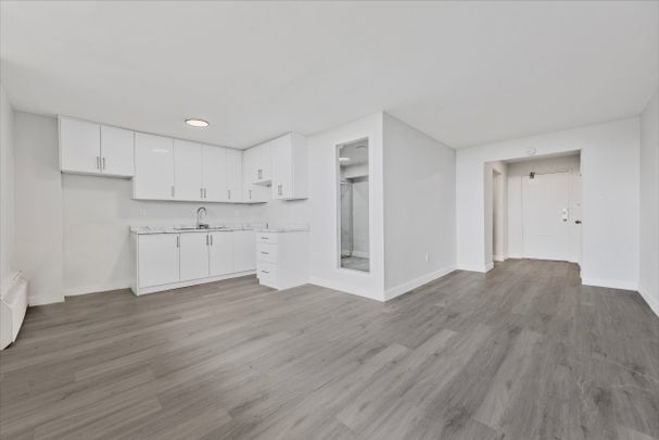 For Lease - 65 Thorncliffe Park Drive Unit# 2108, Toronto, Ontario - Photo 1