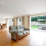 6 bedroom detached house to rent - Photo 1