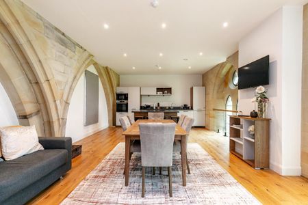 3 bedroom maisonette to rent - Photo 2