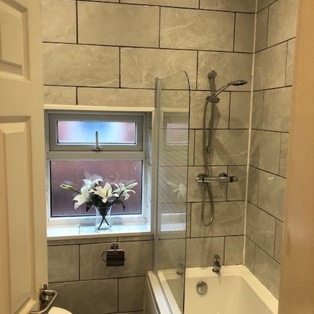 7 Bed Terraced House, Whitby Road, M14 - Photo 4