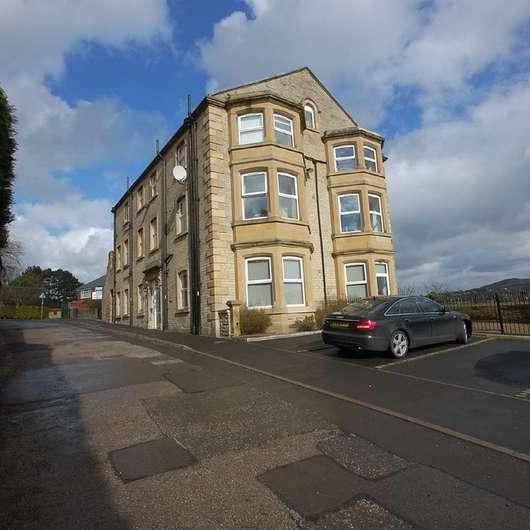 Lakes Road, Marple, SK6 - Photo 1