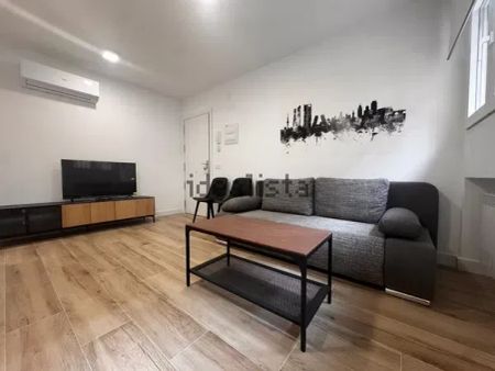 Alquiler de piso en Calle de la Infanta Mercedes, 46 - Photo 5