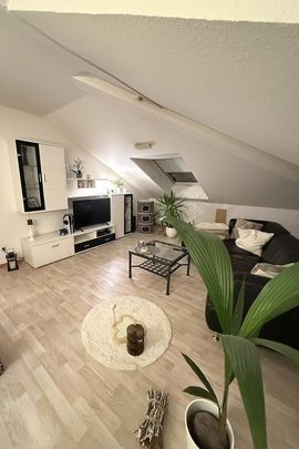 Top Lage im Dachgeschoss - Photo 1