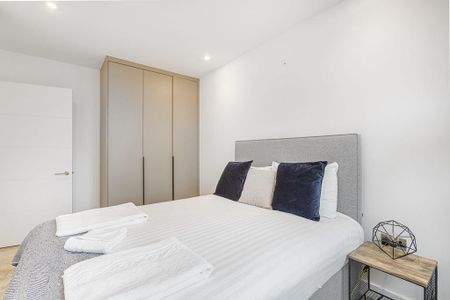 3 bedroom apartment to rent - Photo 5