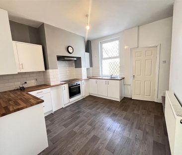 2 bedroom terraced house to rent - Photo 3