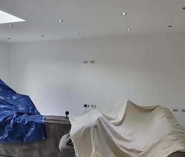 5 bedroom semi-detached house to rent - Photo 1