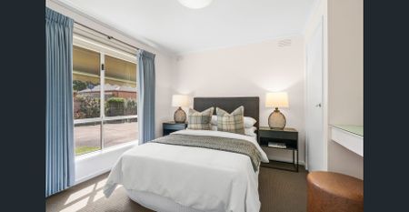 Ideally Located in popular Belmont - Photo 3