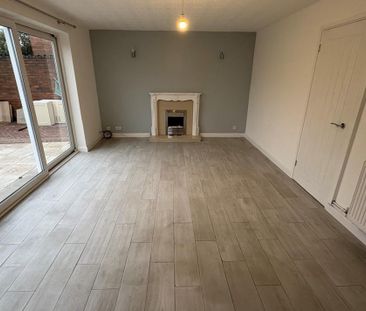 4 bedroom detached house to rent - Photo 1
