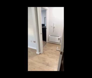 1 Bed Flat, Parham Drive, IG2 - Photo 2