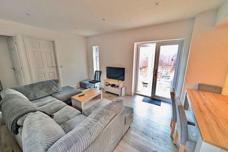 The Avenues, Norwich - Photo 2