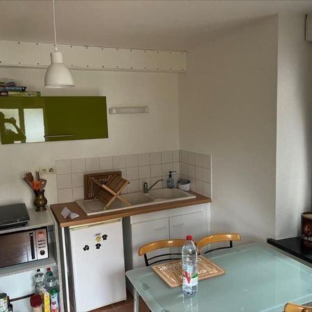 A LOUER T1 BIS DE PLAIN-PIED A DOLE (39100) - Photo 3