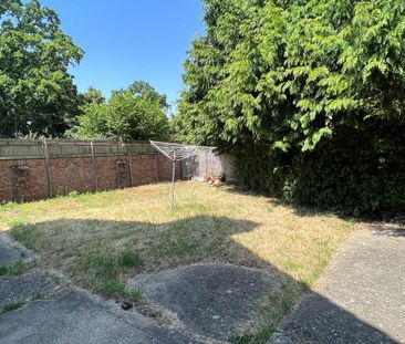 Studio to rent - Photo 6