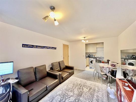 1 bedroom apartment to rent - Photo 1