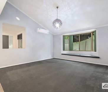 Spacious Four Bedroom Home Plus Study - Photo 2