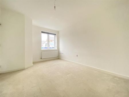 2 bedroom semi-detached house to rent - Photo 2