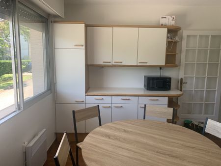 Location Appartement 3 pièces 80m² DIJON 21000 - Photo 3