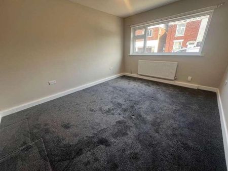 Freckleton Street, Preston, PR4 - Photo 4