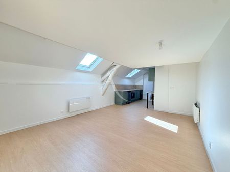Location Appartement 1 pièce 40m² - Photo 4