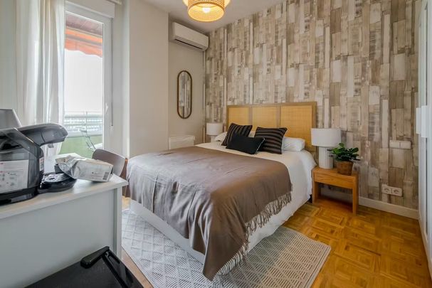 Calle de Orense, Madrid, Community of Madrid 28020 - Photo 1