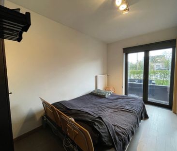 LEDE - Gelijkvloers appartement met garage én staanplaats. - Foto 2