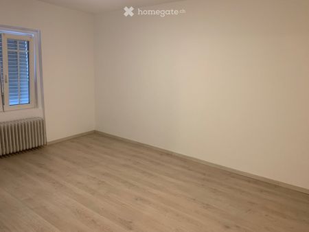 1.5 Zimmer - Photo 2