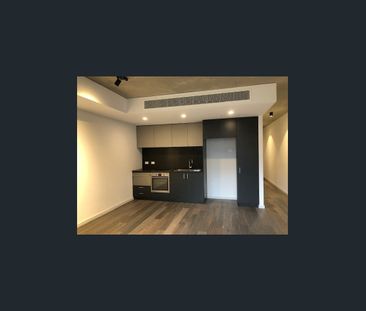 UNFURNISHED Modern Luxury One Bedroom Apartment! - Photo 2