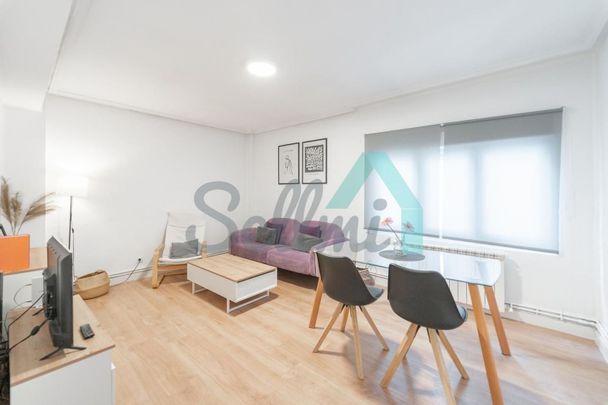 Alquiler de piso en Calle Marcelino Suárez - Photo 1