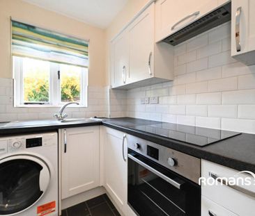 1 bedroom flat to rent - Photo 1