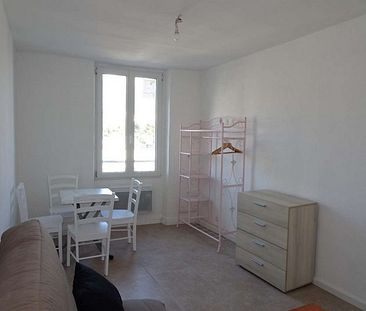 T1 Toulon haute ville 24 m² - Photo 3